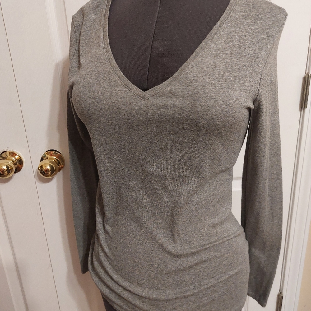 Basic Long Sleeve V-Neck